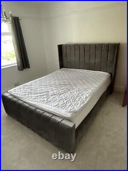 Panel Wing Grey Plush Velvet Upholstered Bed Frame King Size